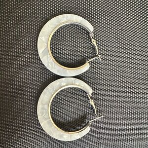 Elegant mother of pearl  Hoop Earrings